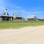 Modern Design Lodge With Combi Microwave In National Park
